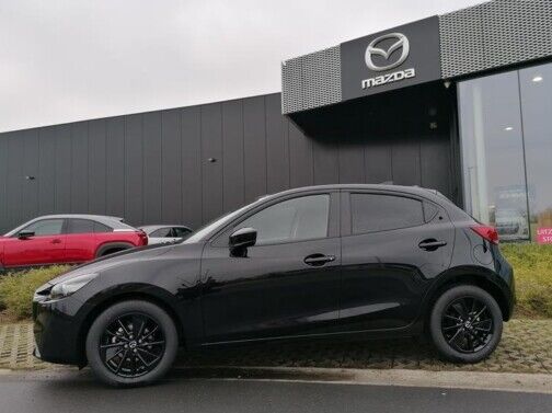 Mazda 2 Homura Jet Black benzine stockwagen bij Garage Dochy Izegem kopen