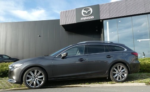 Mooie Mazda 6 break tweedehands benzine 2021 manueel directiewagen kopen bij Garage Dochy