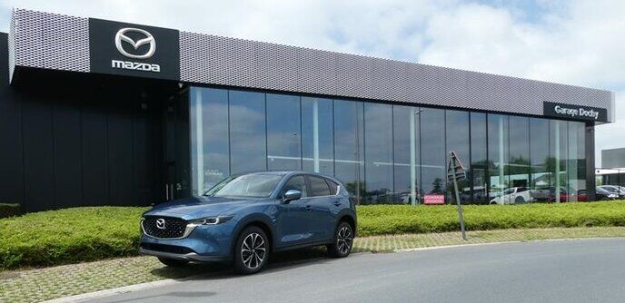 Stockwagen Mazda CX5 SUV benzine kopen bij Garage Dochy Izegem 