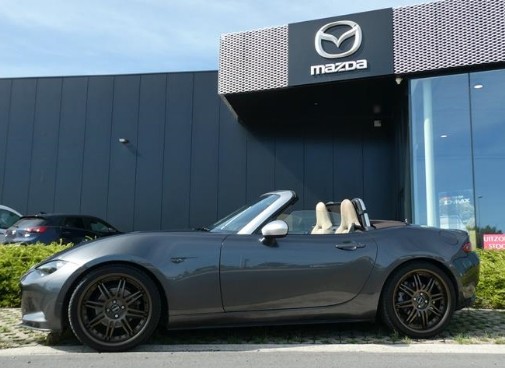 Tweedehands Mazda MX-5 cabrio Machine Grey Gion kopen bij Garage Dochy Izegem