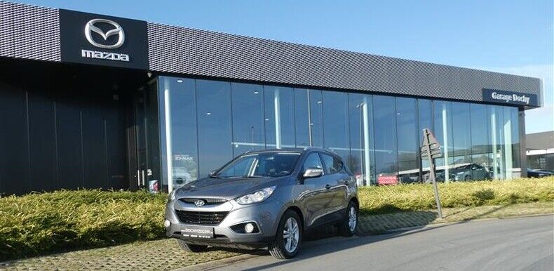 Hyundai IX35 benzine tweedehands SUV kopen met garantie bij Garage Dochy Izegem nabij Roeselare