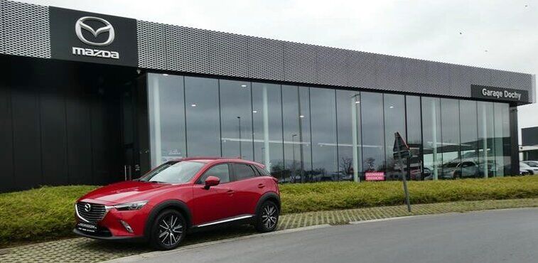 Tweedehands automaat Mazda CX3 benzine kopen met garantie bij Garage Dochy Izegem 